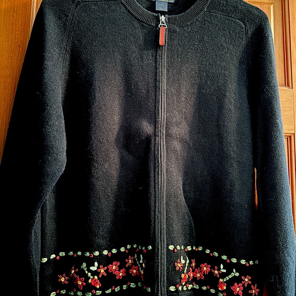 Zip front black Woolrich sweater